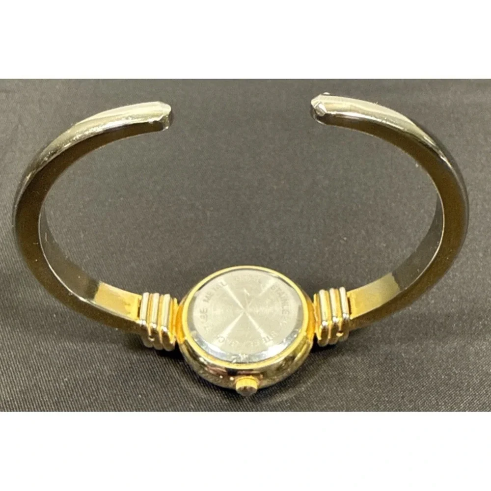 Unbranded Bangle Watch Women OS Red Gold Snowman Holiday Festive Japan Quartz